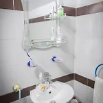 Bujtina Dervishi Homestay *