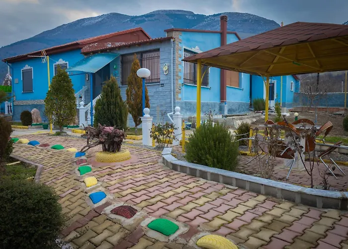 Bujtina Dervishi 民宿 科尔察