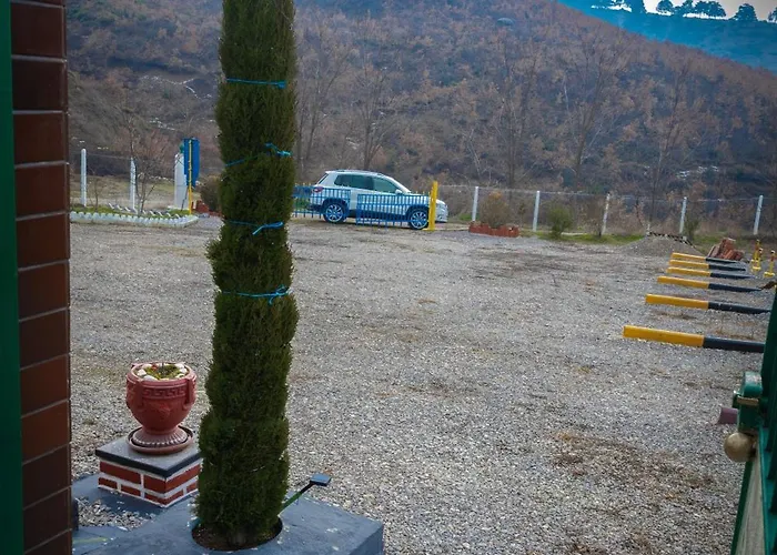 民宿 Bujtina Dervishi