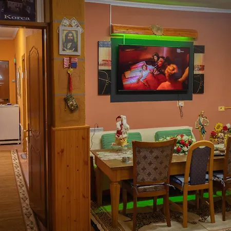 Rum i privatbostad Bujtina Dervishi Korça